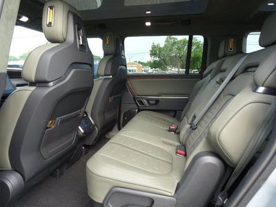 2023 RIVIAN R1S Adventure