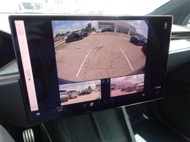 2022 Tesla Model X Base