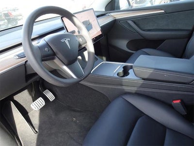 2024 Tesla Model Y Performance