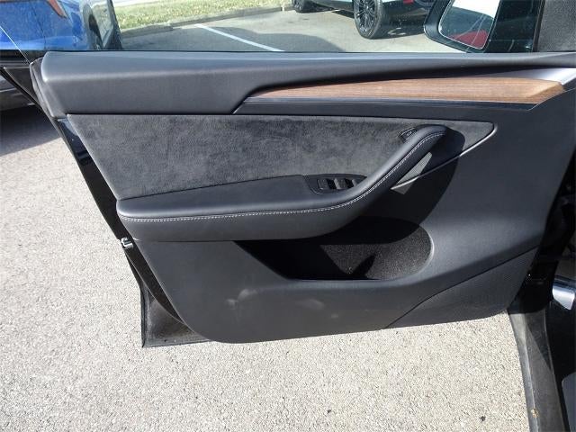 2024 Tesla Model Y Performance