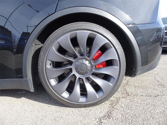 2024 Tesla Model Y Performance