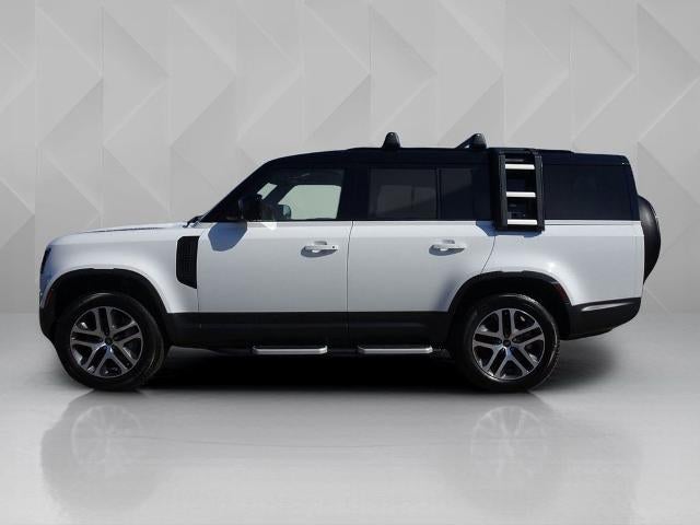 2023 Land Rover Defender SE