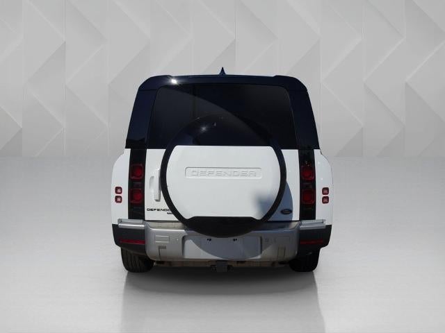 2023 Land Rover Defender SE