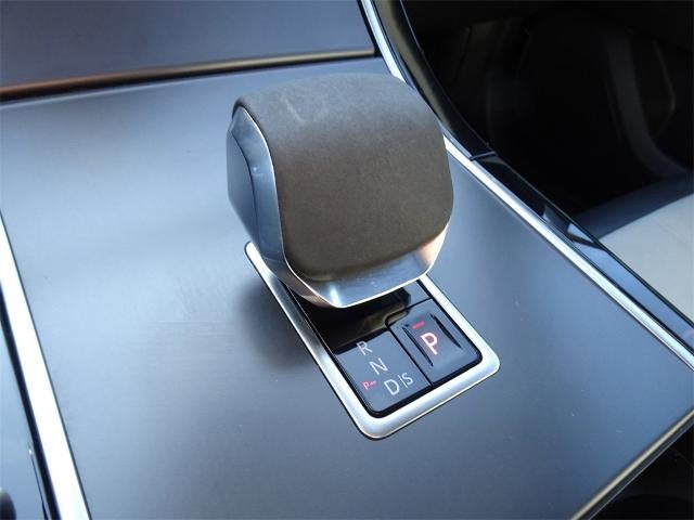 2024 Land Rover Range Rover Velar Dynamic SE