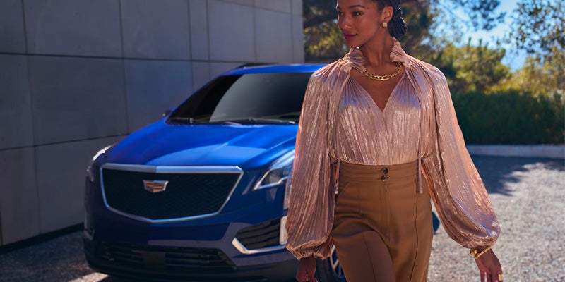 2025 Cadillac XT5 exterior color options displayed in Montgomery